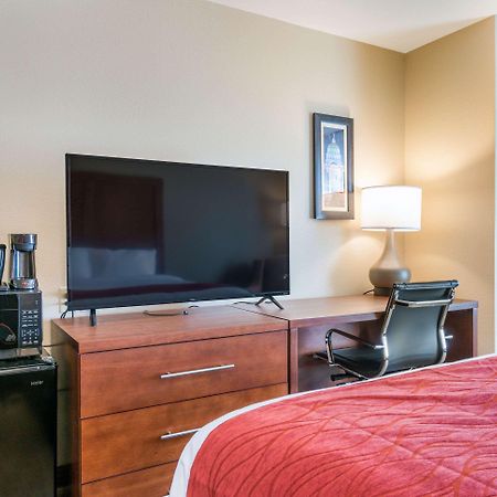 Comfort Inn & Suites Harrisburg - Hershey West Εξωτερικό φωτογραφία
