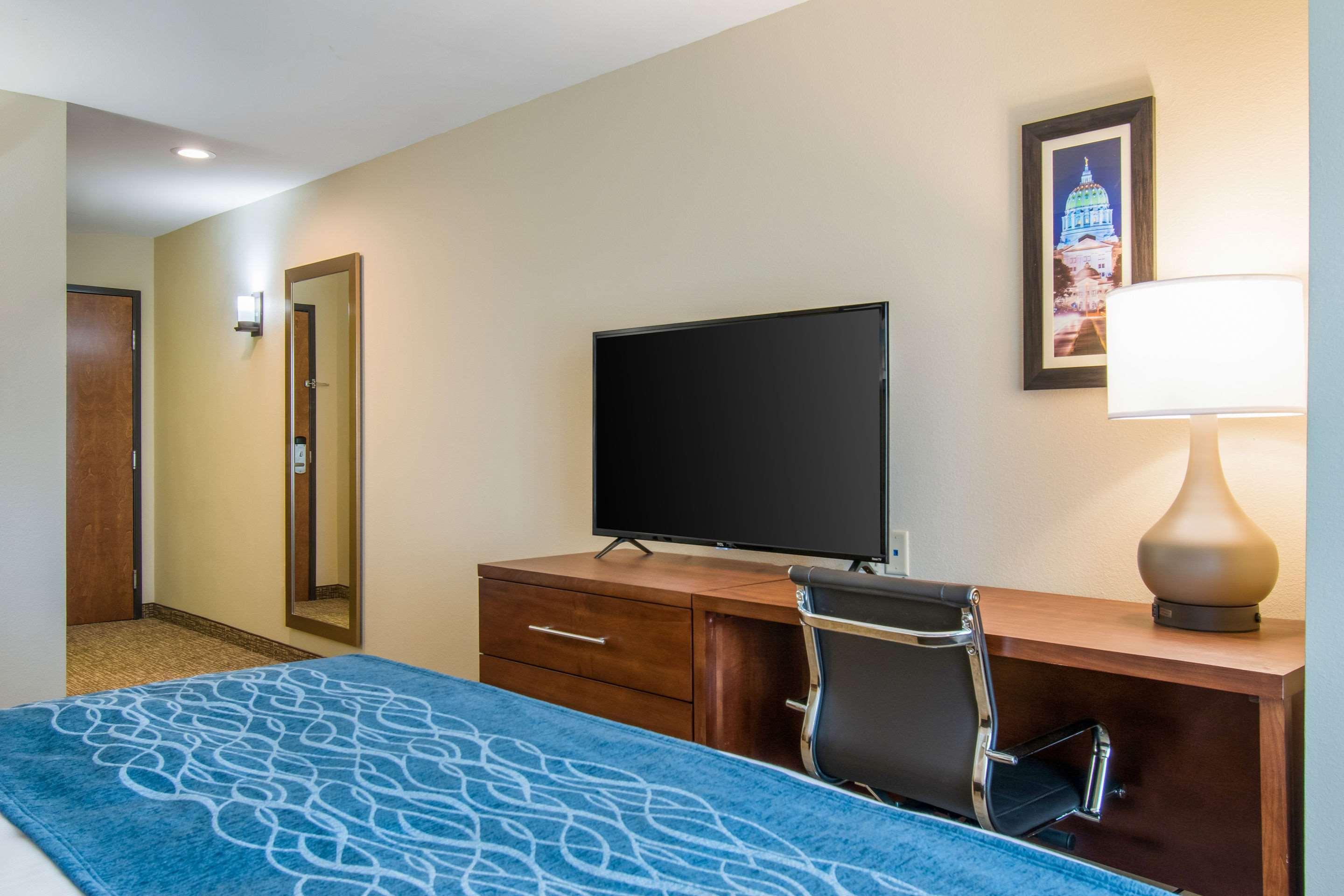 Comfort Inn & Suites Harrisburg - Hershey West Εξωτερικό φωτογραφία