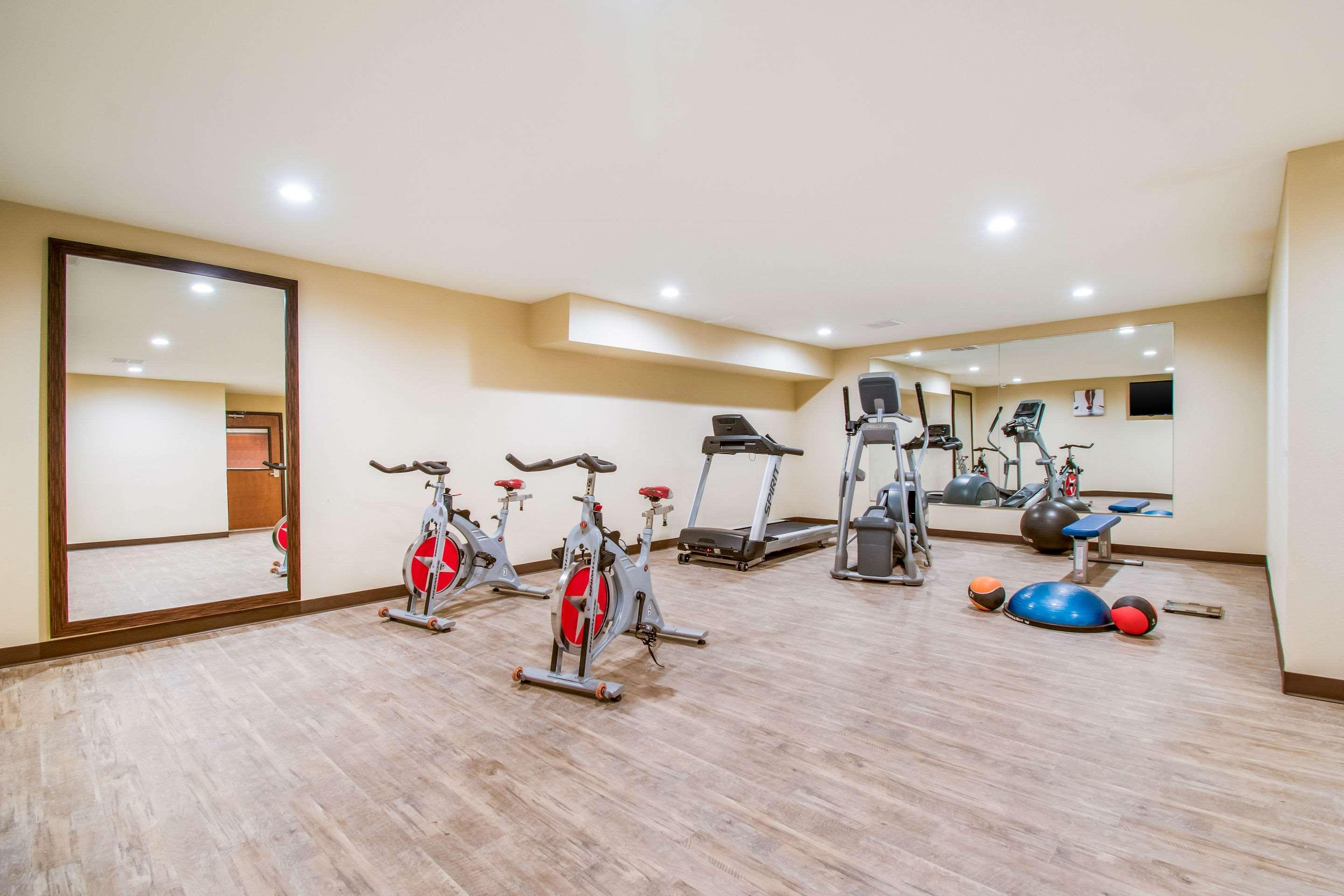 Comfort Inn & Suites Harrisburg - Hershey West Εξωτερικό φωτογραφία